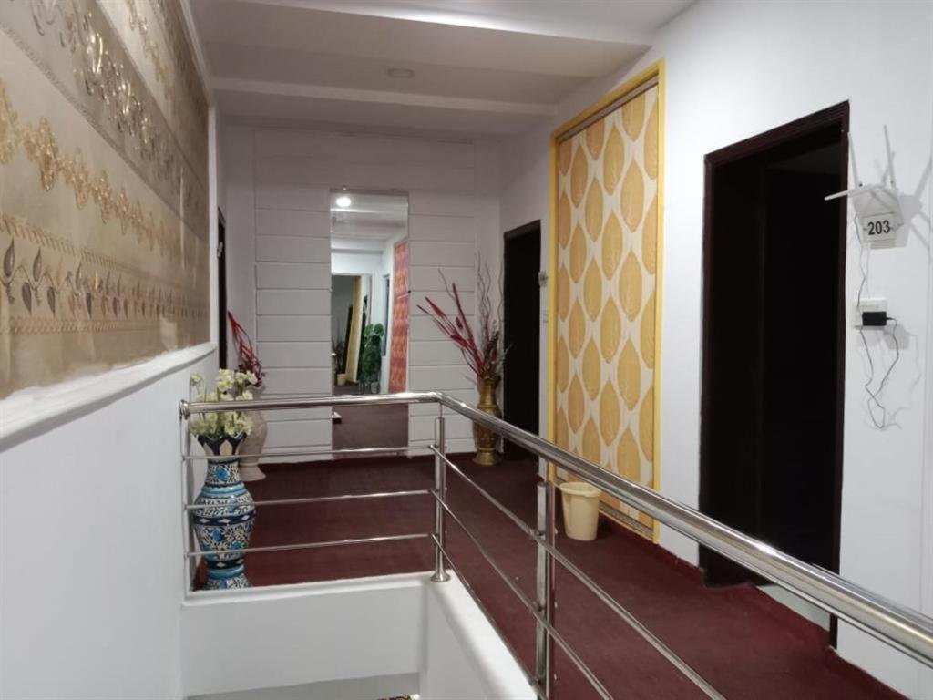 Helen One Hotel Лахор Экстерьер фото